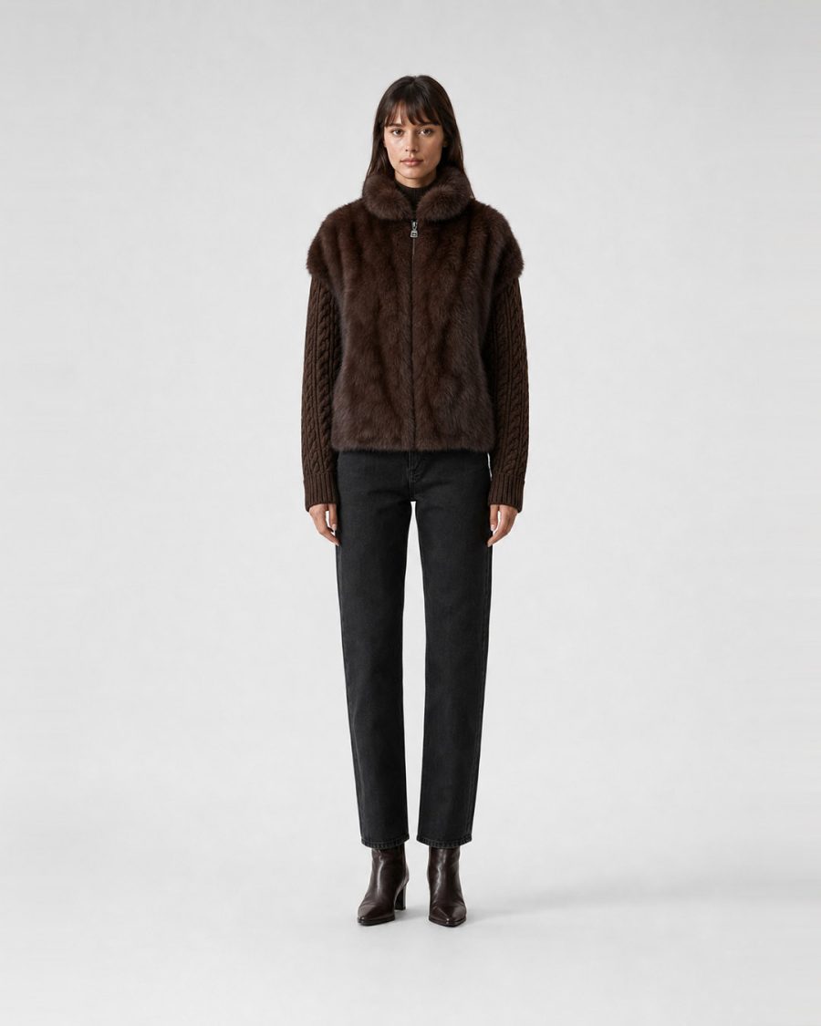 Pelliccia donna Helmur Alaska colore Nocciola – indossato, fronte