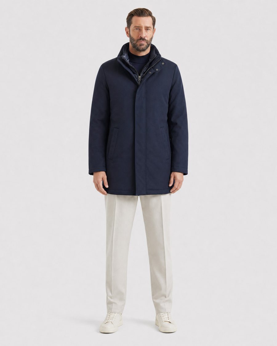 Giubbotto uomo Helmur Amburgo colore Blu – indossato, fronte