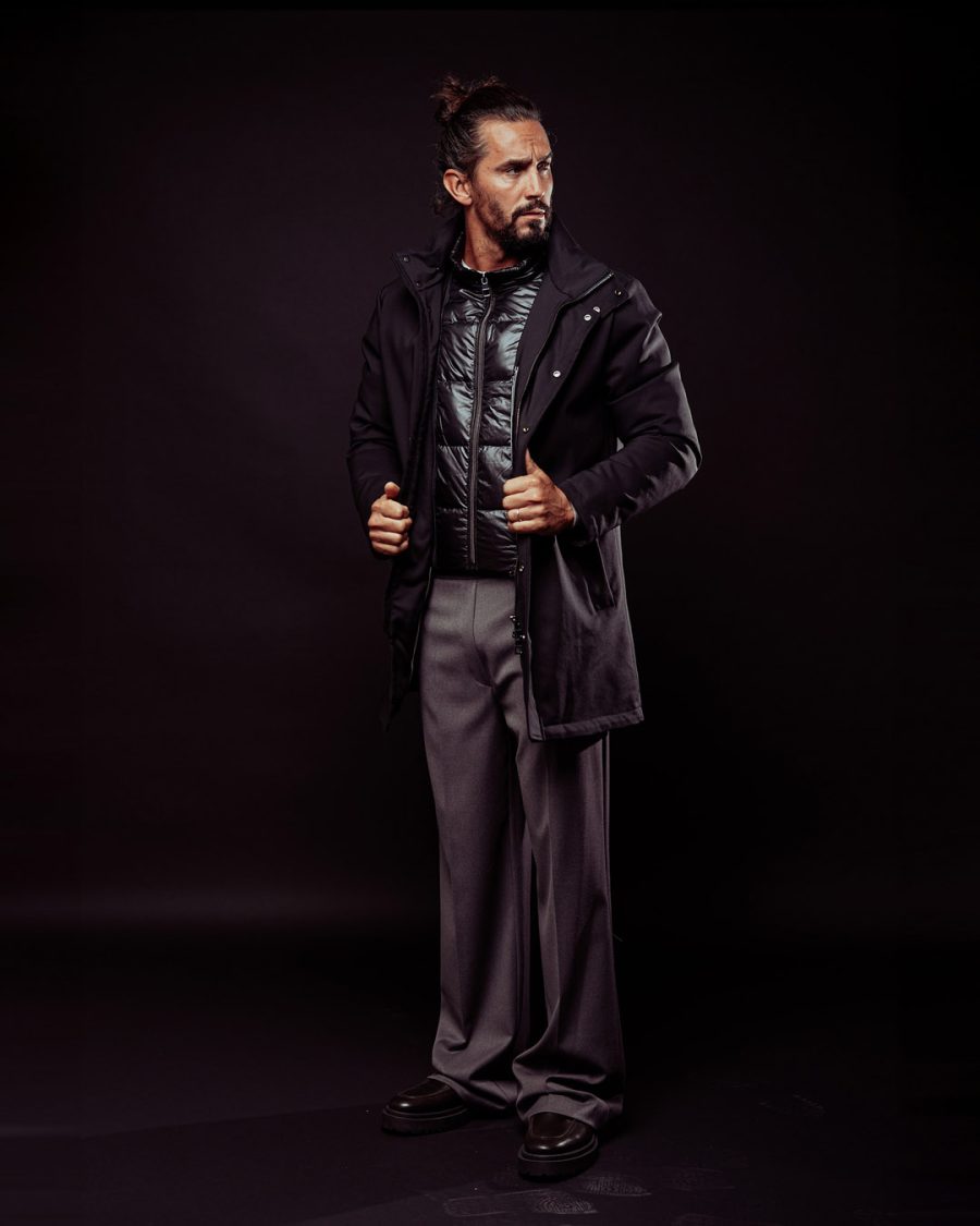 Giubbotto uomo Helmur Amburgo colore Nero – still life su fondo nero