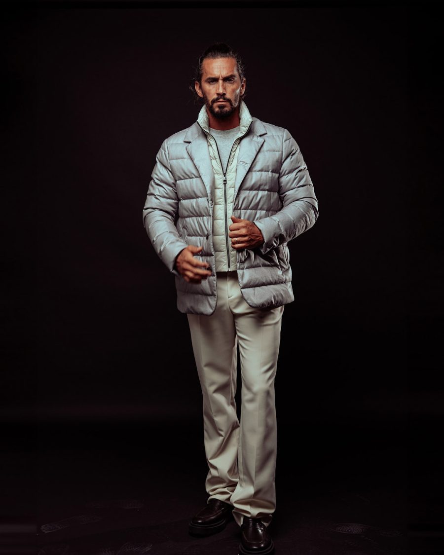 Giubbotto uomo Helmur Bruxelles colore Perla – still life su fondo nero