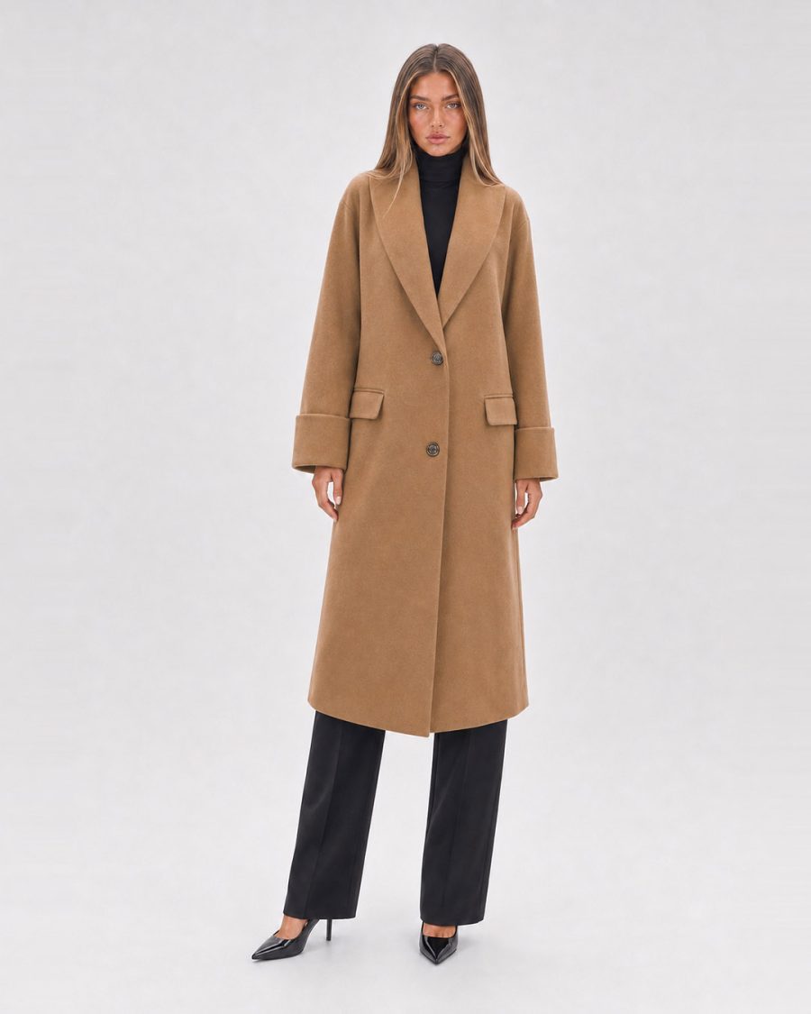 Cappotto donna Helmur Calgary colore Cammello – editoriale