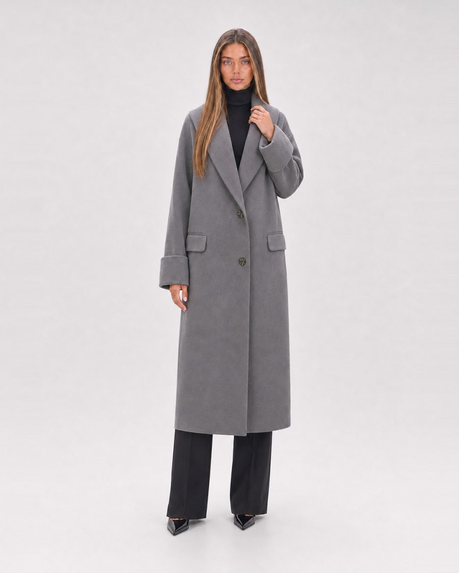 Cappotto donna Helmur Calgary colore Cenere – editoriale