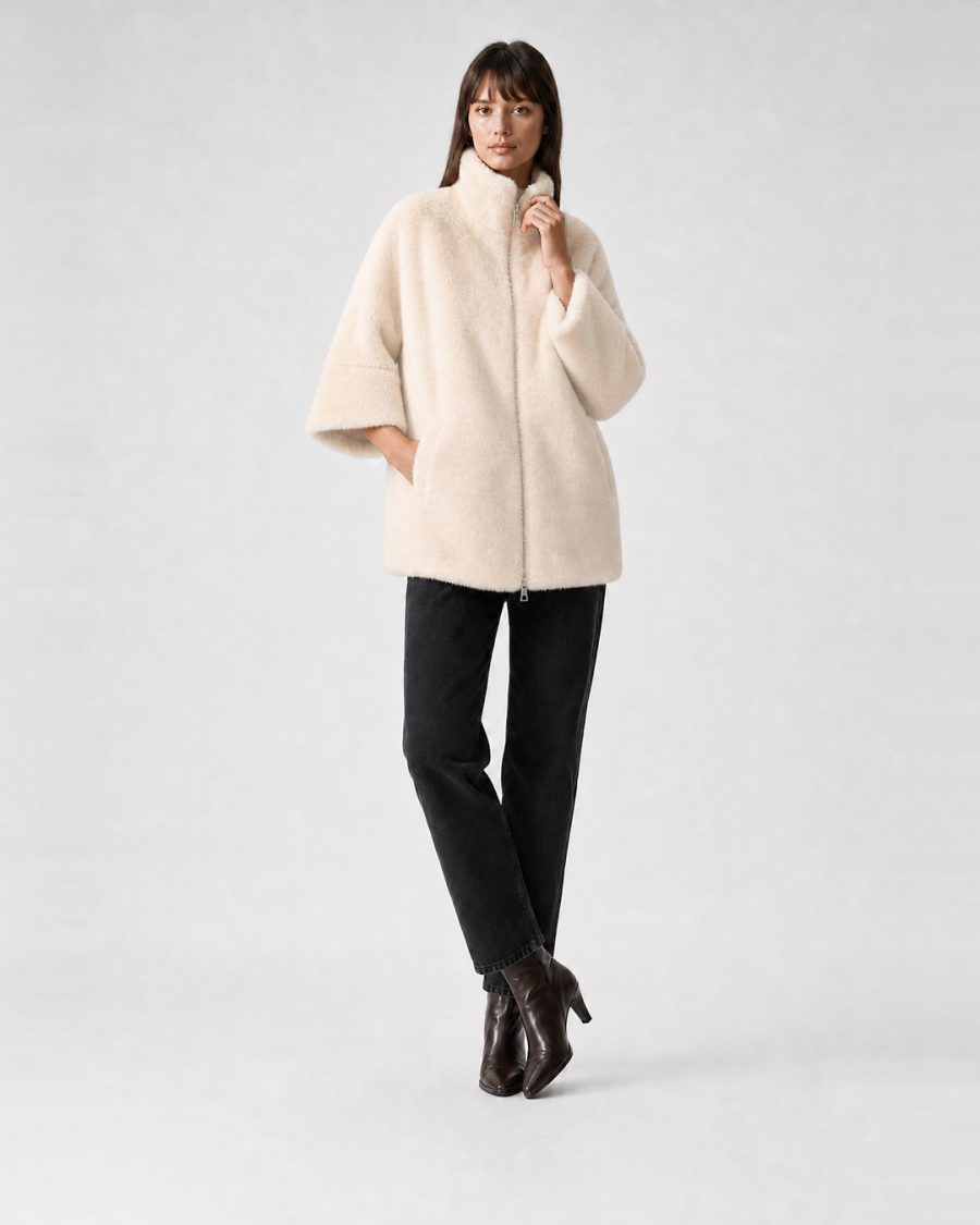 Pelliccia donna Helmur Chamonix colore Latte – editoriale