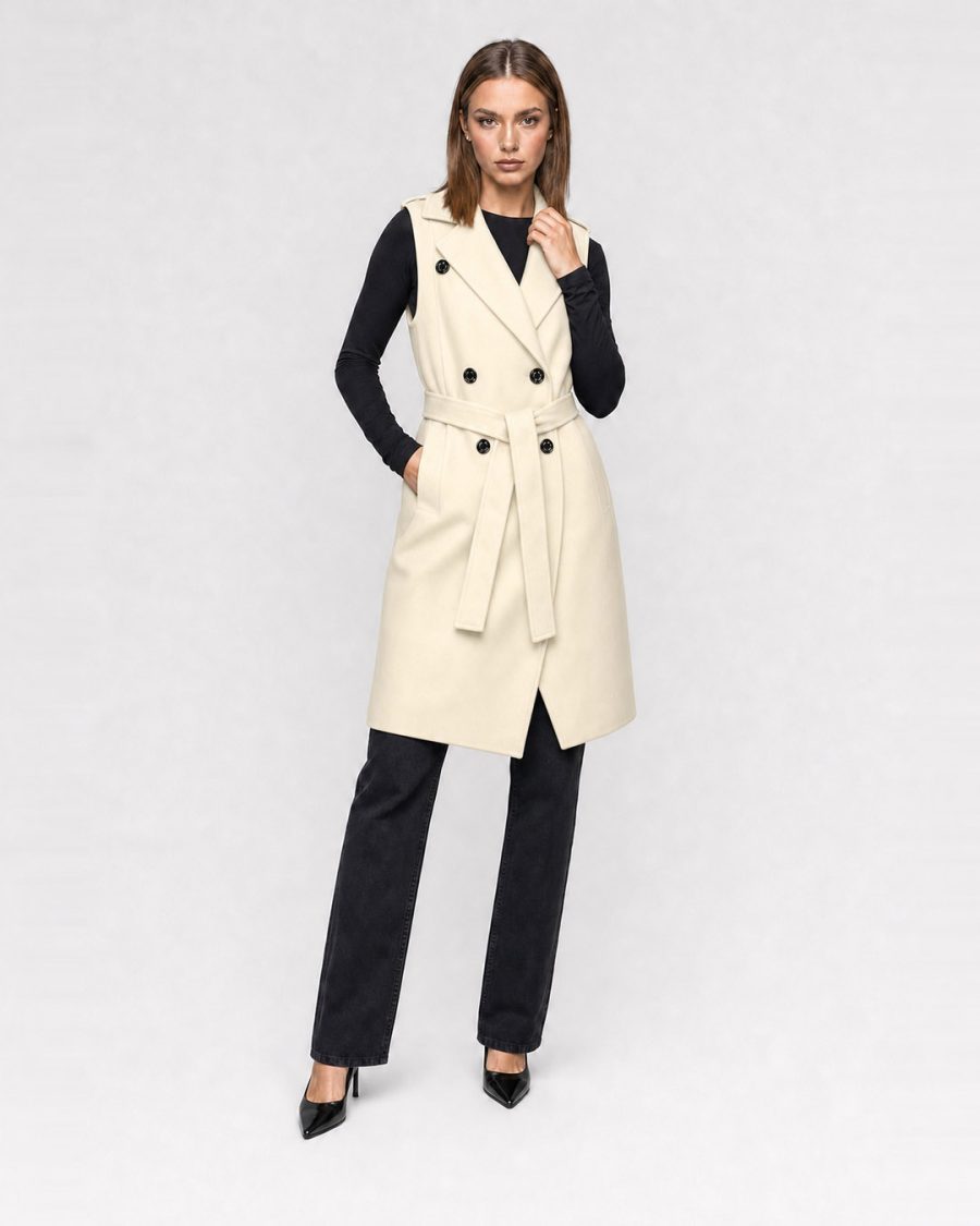 Cappotto donna Helmur Derby colore Panna – editoriale