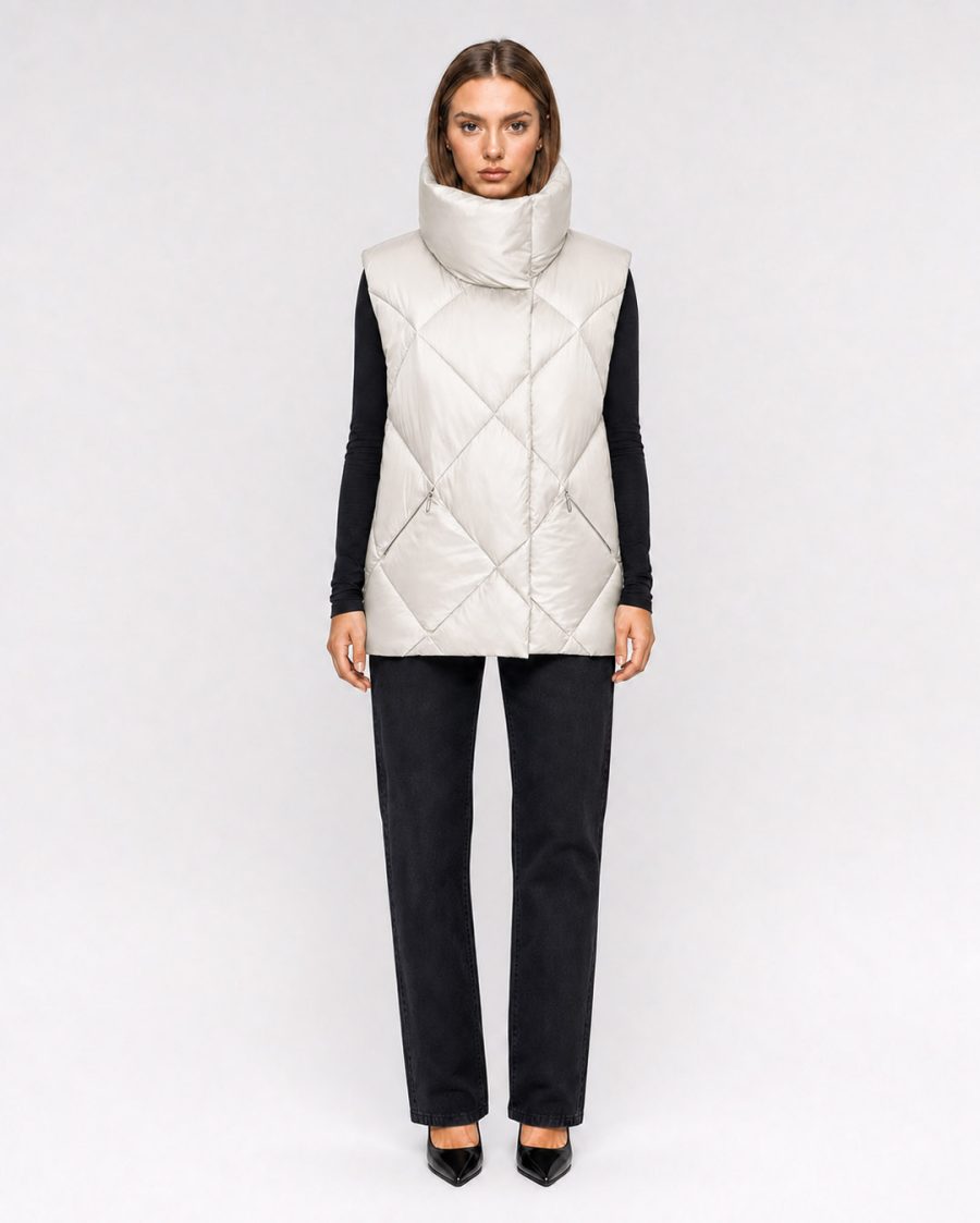 Giubbotto donna Helmur Ginevra colore Panna – indossato, fronte