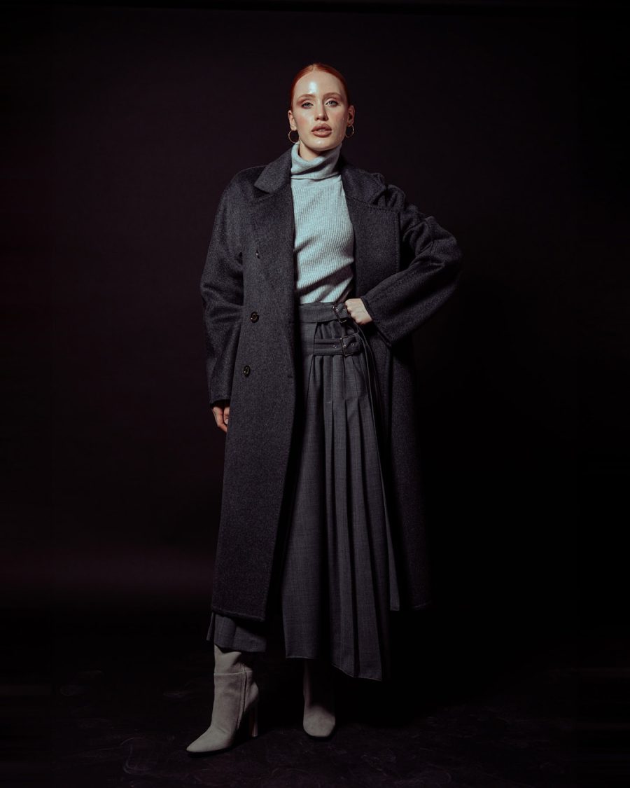 Cappotto donna Helmur Hamilton colore Nero – still life su fondo nero