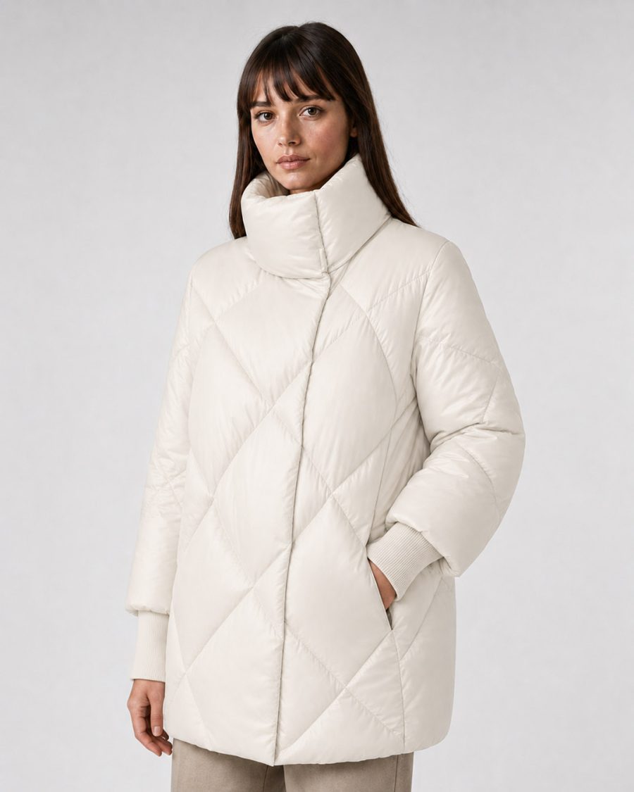 Giubbotto donna Helmur Helena colore Panna – indossato, tre quarti
