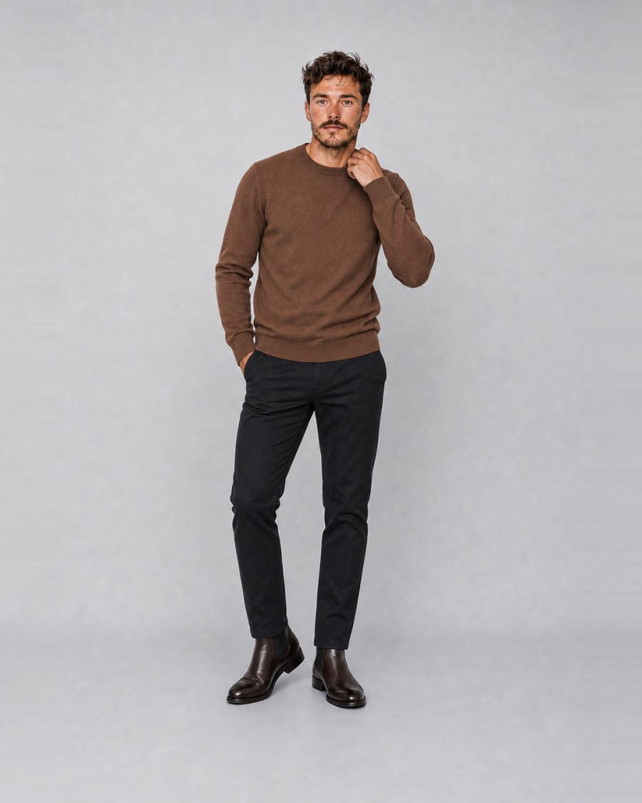 Maglia uomo Helmur Misurina colore Marrone – editoriale