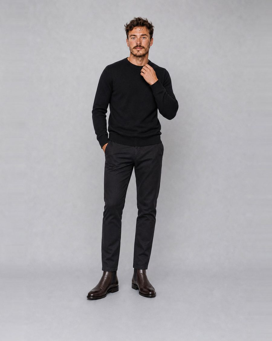 Maglia uomo Helmur Misurina colore Nero – editoriale