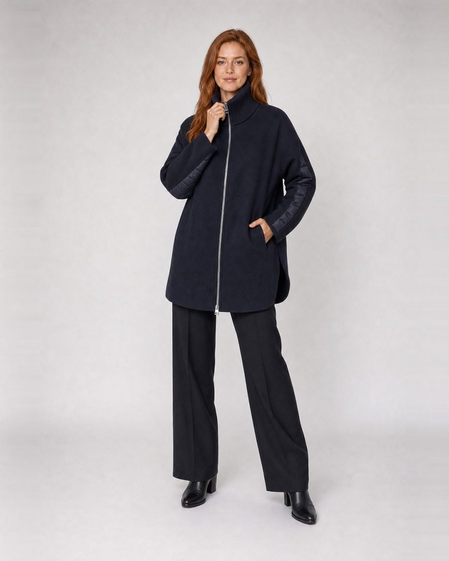 Cappotto donna Helmur Nottingham colore Blu – editoriale