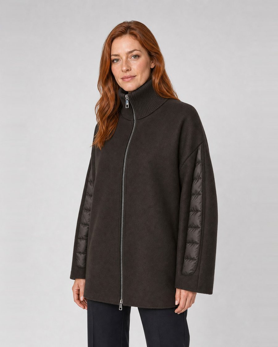 Cappotto donna Helmur Nottingham colore Moro – indossato, tre quarti