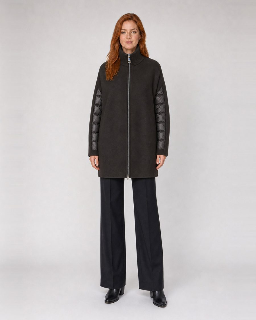 Cappotto donna Helmur Nottingham colore Moro – indossato, fronte