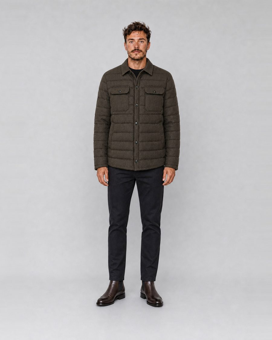 Giubbotto uomo Helmur Oxford colore Oliva – indossato, fronte