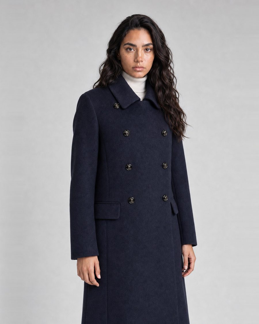 Cappotto donna Helmur Regina colore Blu – indossato, tre quarti