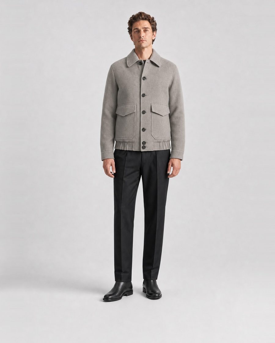 Cappotto uomo Helmur Rotterdam colore Roccia – indossato, fronte