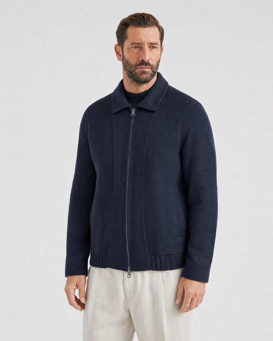 Cappotto uomo Helmur Sestriere colore Blu – indossato, tre quarti