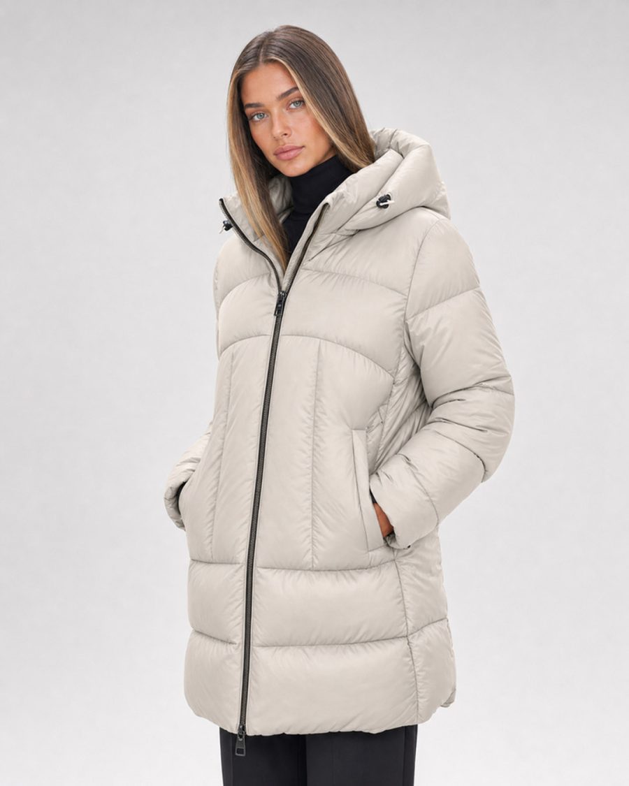 Giubbotto donna Helmur Tokyo colore Panna – indossato, tre quarti