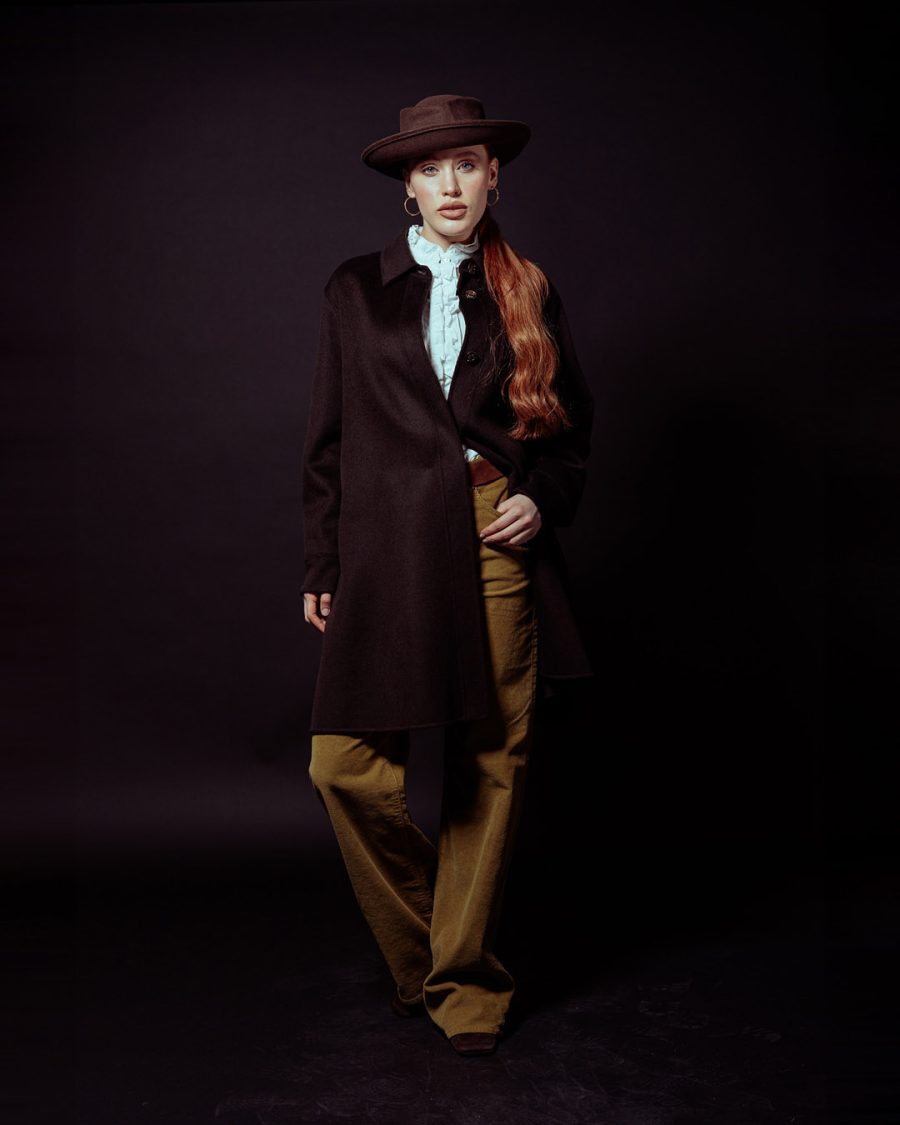 Cappotto donna Helmur Toronto colore Moro – still life su fondo nero
