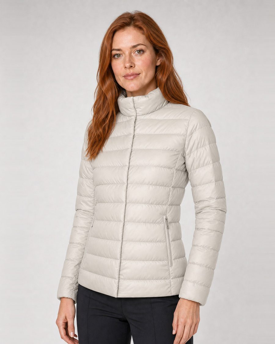 Giubbotto donna Helmur Venezia colore Panna – indossato, tre quarti