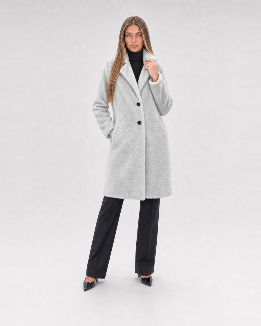 Pelliccia donna Helmur Victoria colore Latte – editoriale
